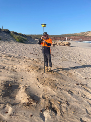 Neo Civil using Leica Geosystems 5