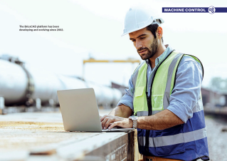 Man using BricsCAD