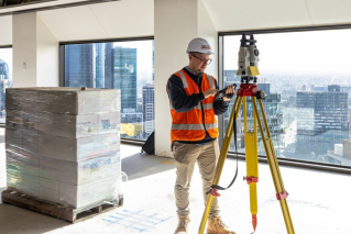 Auto stake to floor or ceiling with the Leica iCON is very quick and efficient.