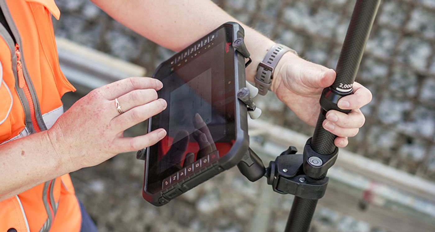 Leica CSX8 8 Android Rugged Tablet Field Computer LG973761 C R 