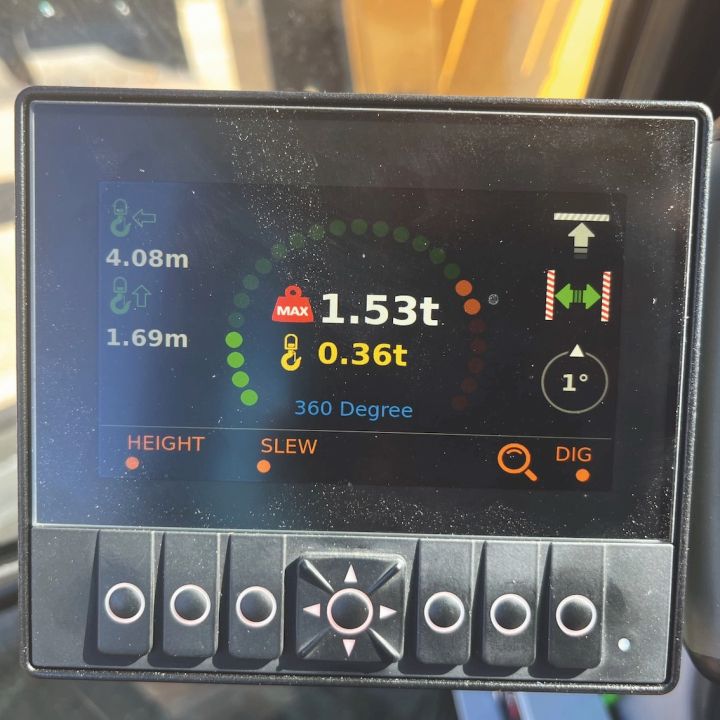 XWatch MK2: Next-level monitor duty