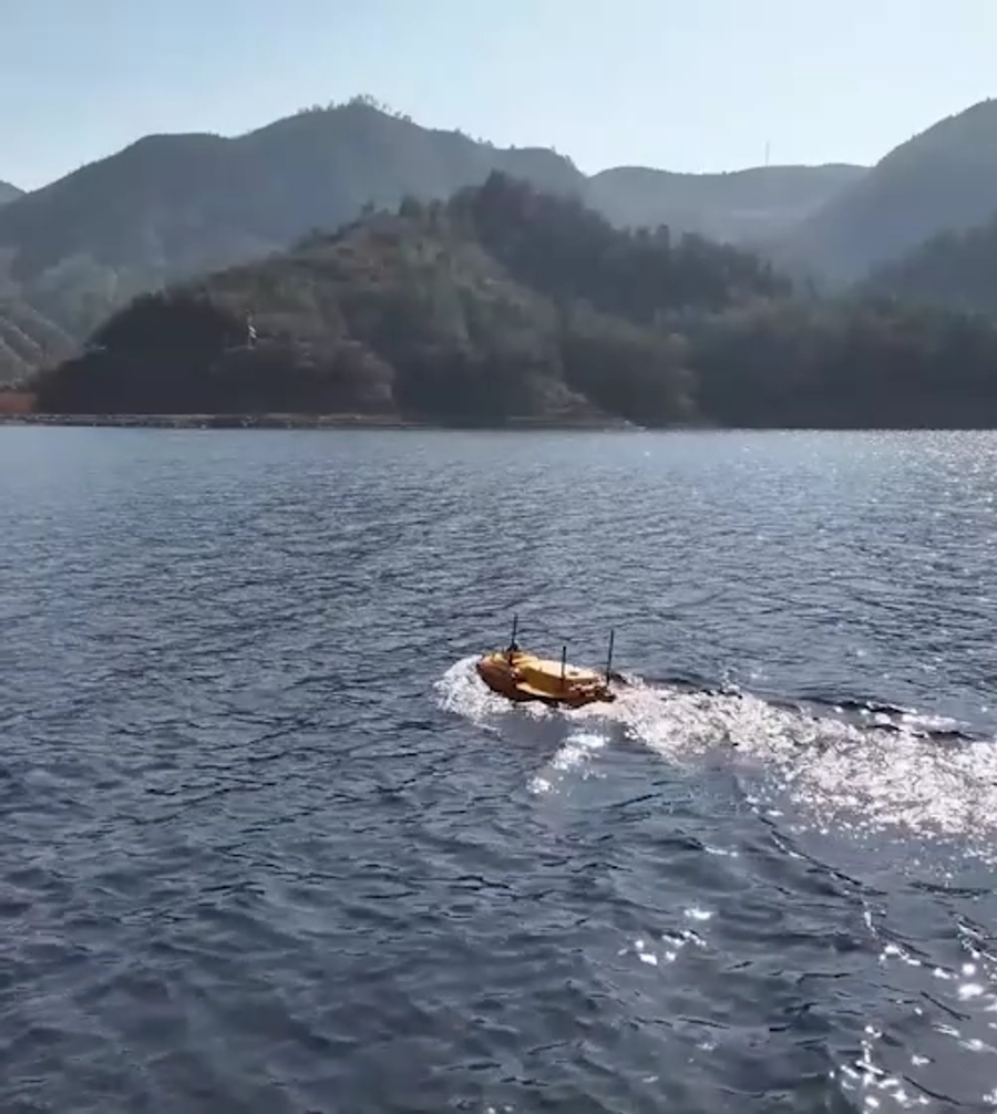 CHCNAV Apache 4 PRO USV Marine Drone