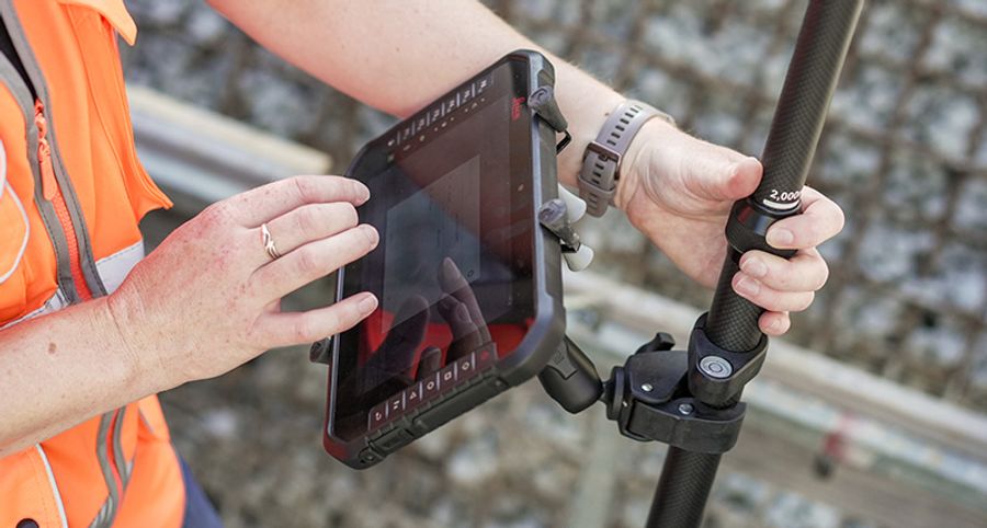 Leica CSX8 8" Android Rugged Tablet Field Computer