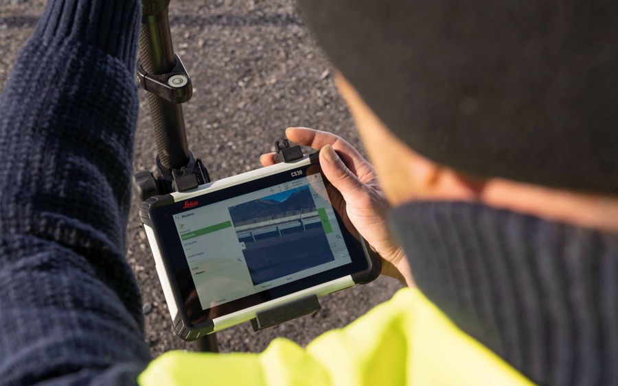 Leica CS30 Captivate LTE LRBT Windows 7" Tablet