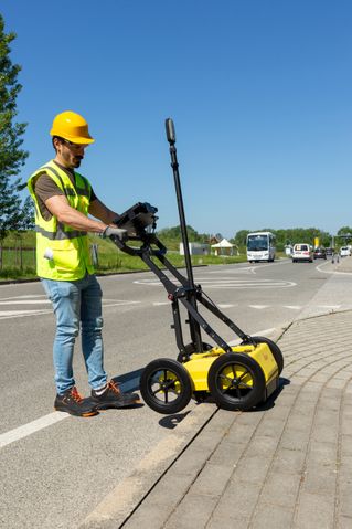 Leica DS4000 - Ground Penetrating Radar (GPR)