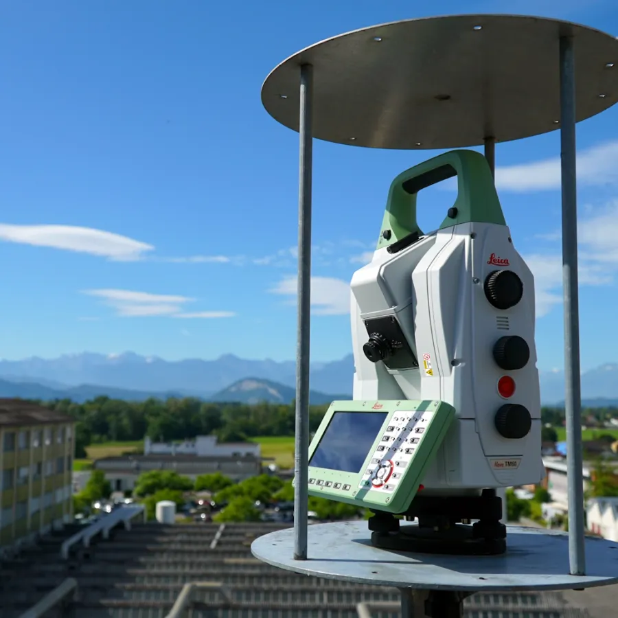 Leica Nova Category Image